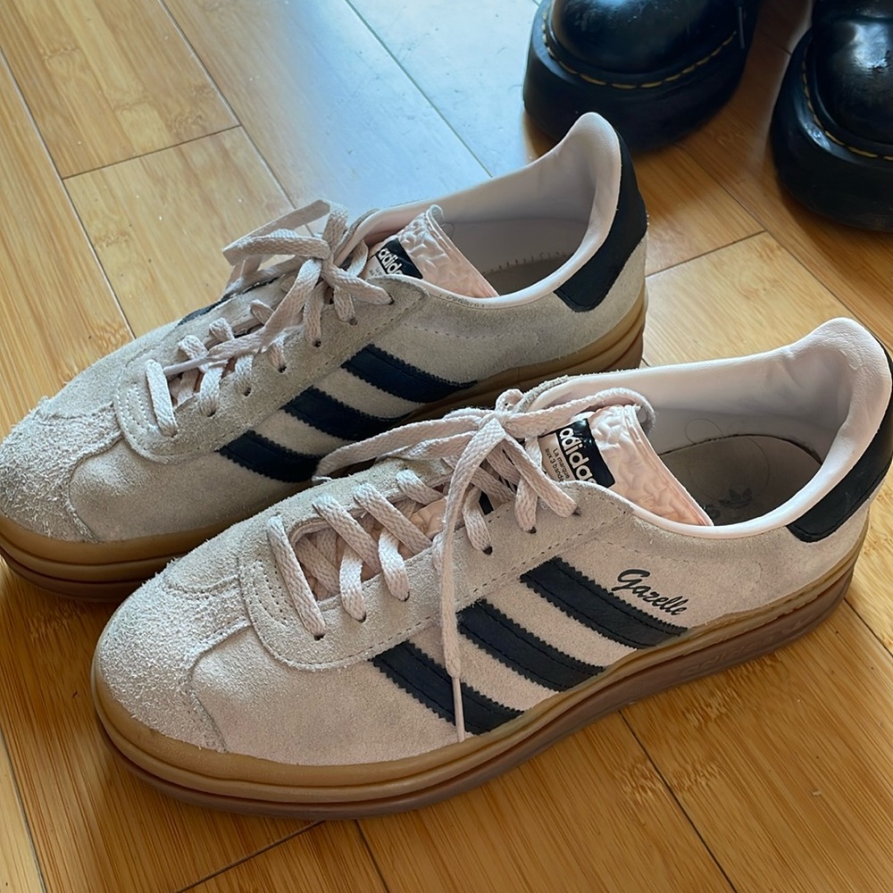 light pink platform adidas gazelles!